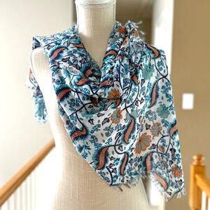 NWOT Floral‎ Scarf